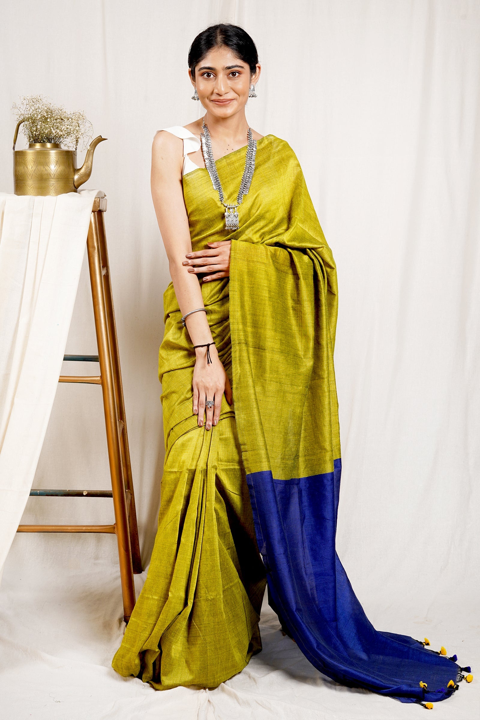 Teejh Parakeet Green and Blue Mulmul Cotton Saree