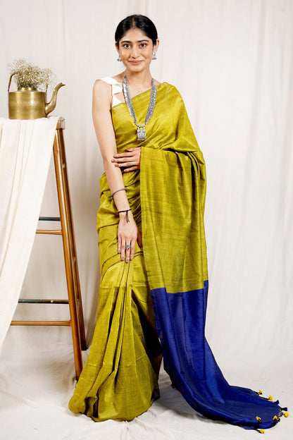 Teejh Parakeet Green and Blue Mulmul Cotton Saree
