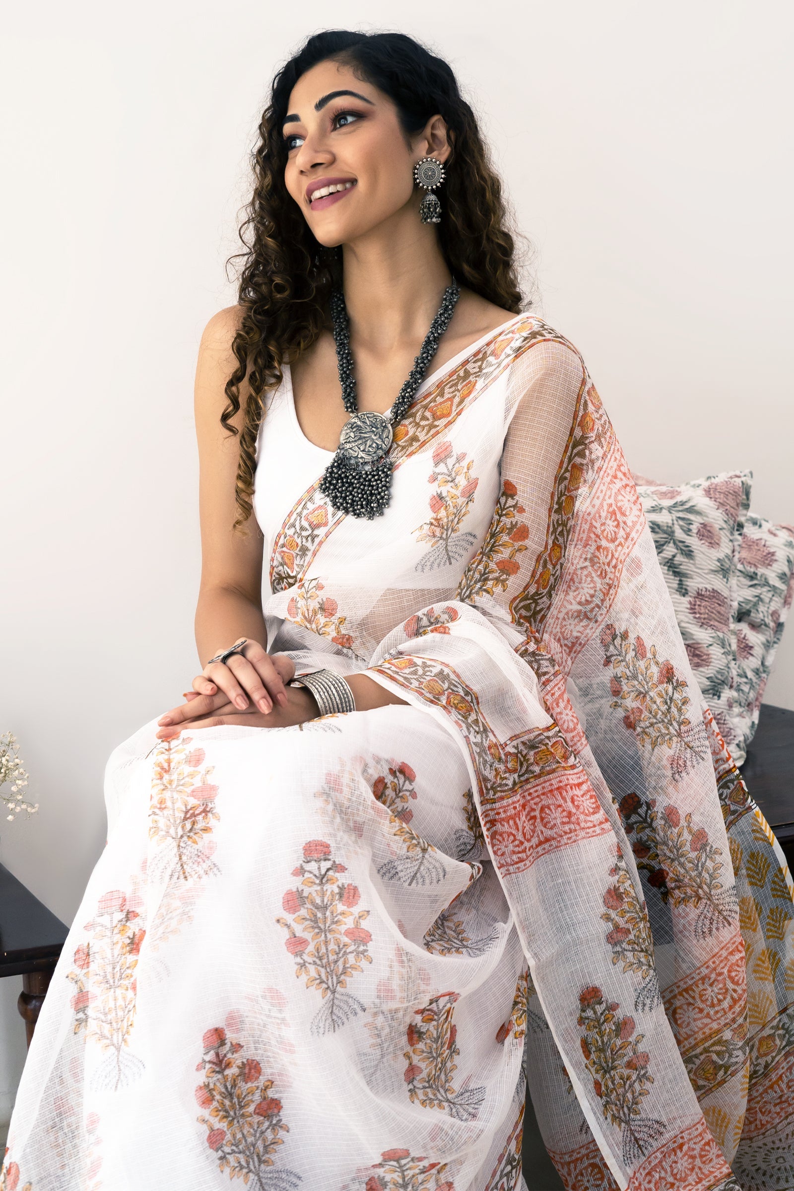 Teejh Veena White and Orange Kota Saree With Blouse Piece