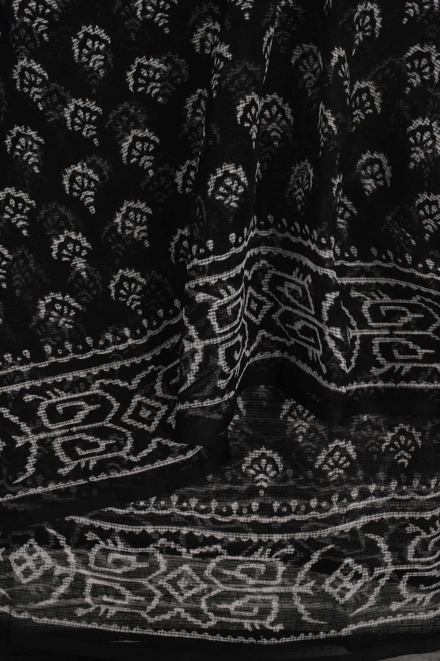 Teejh Aesha Black and White Block Print Kota Saree With Blouse Piece