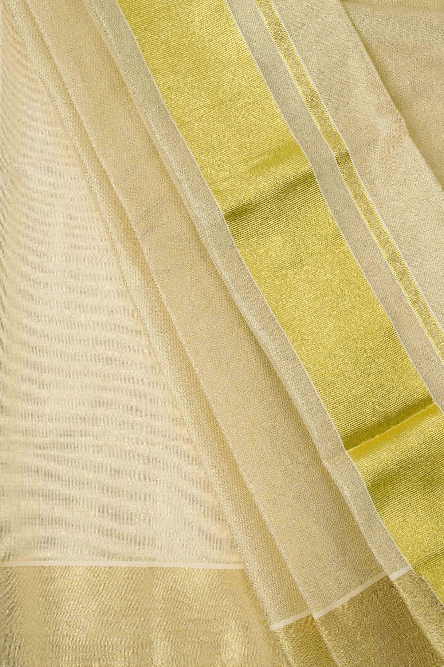 Teejh Ariata Golden Kerala Tissue Kasavu saree