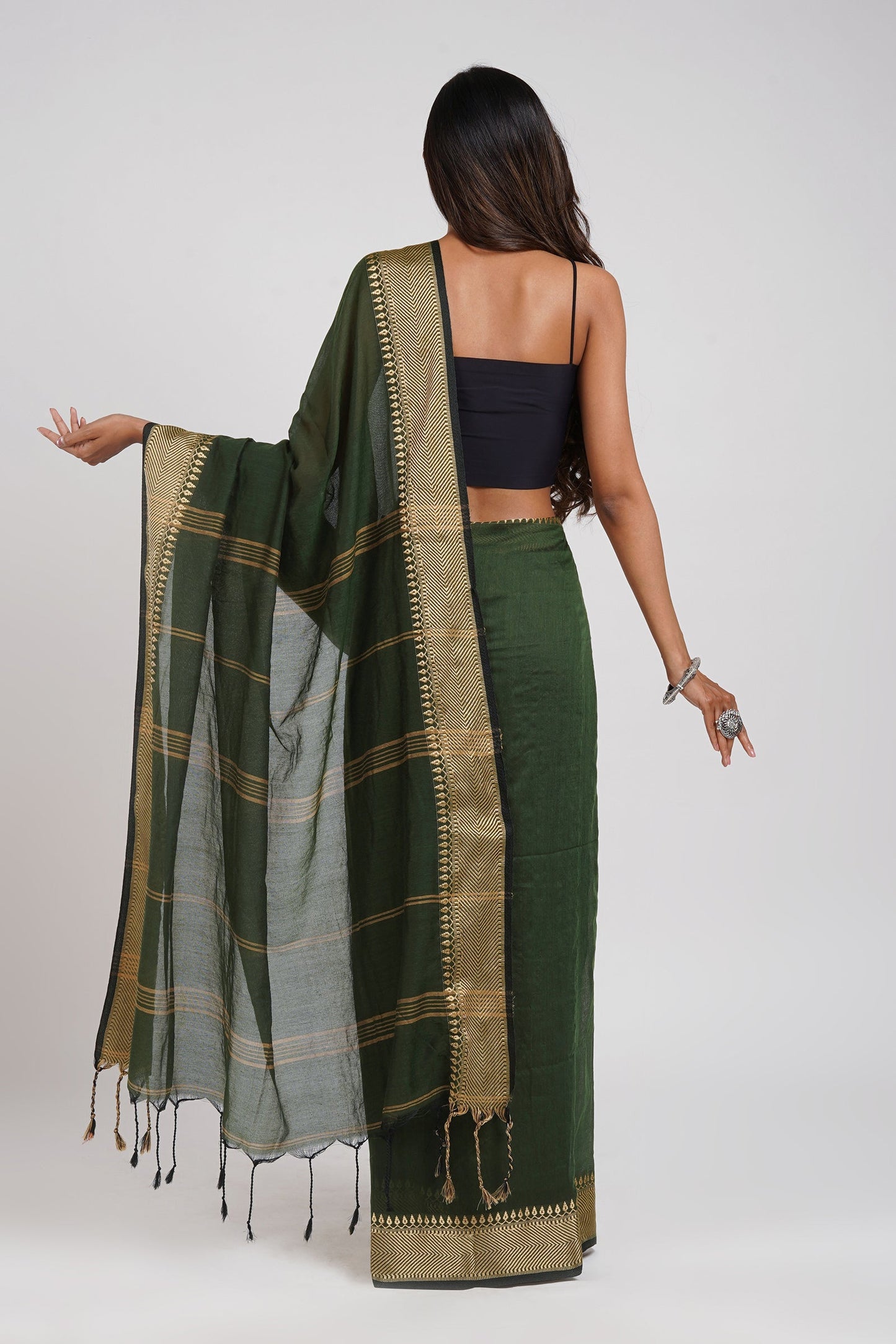 Teejh Gusto Green Mulmul cotton Saree with Blouse Piece