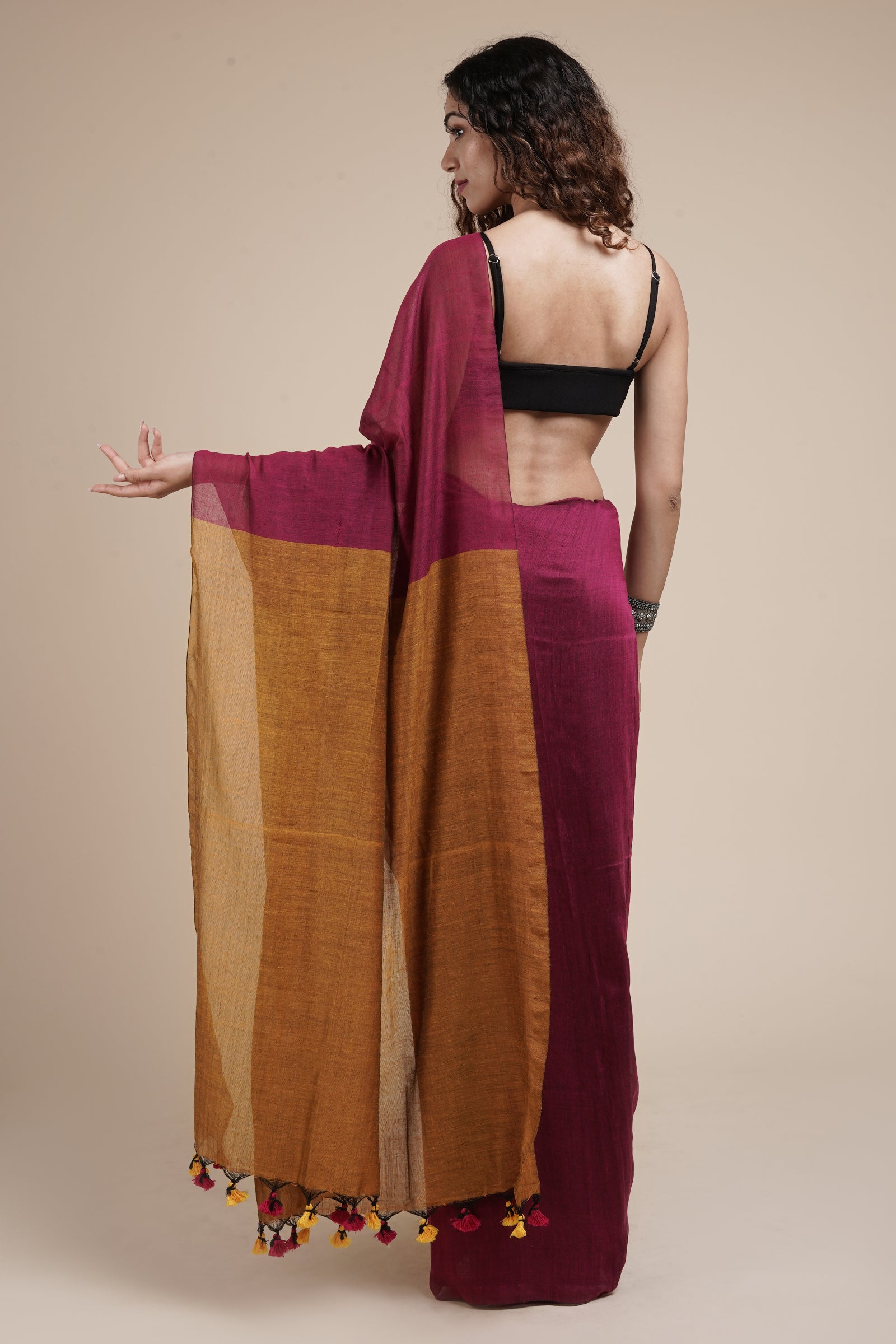 Teejh Varuni Magenta & Mustard Mulmul Saree