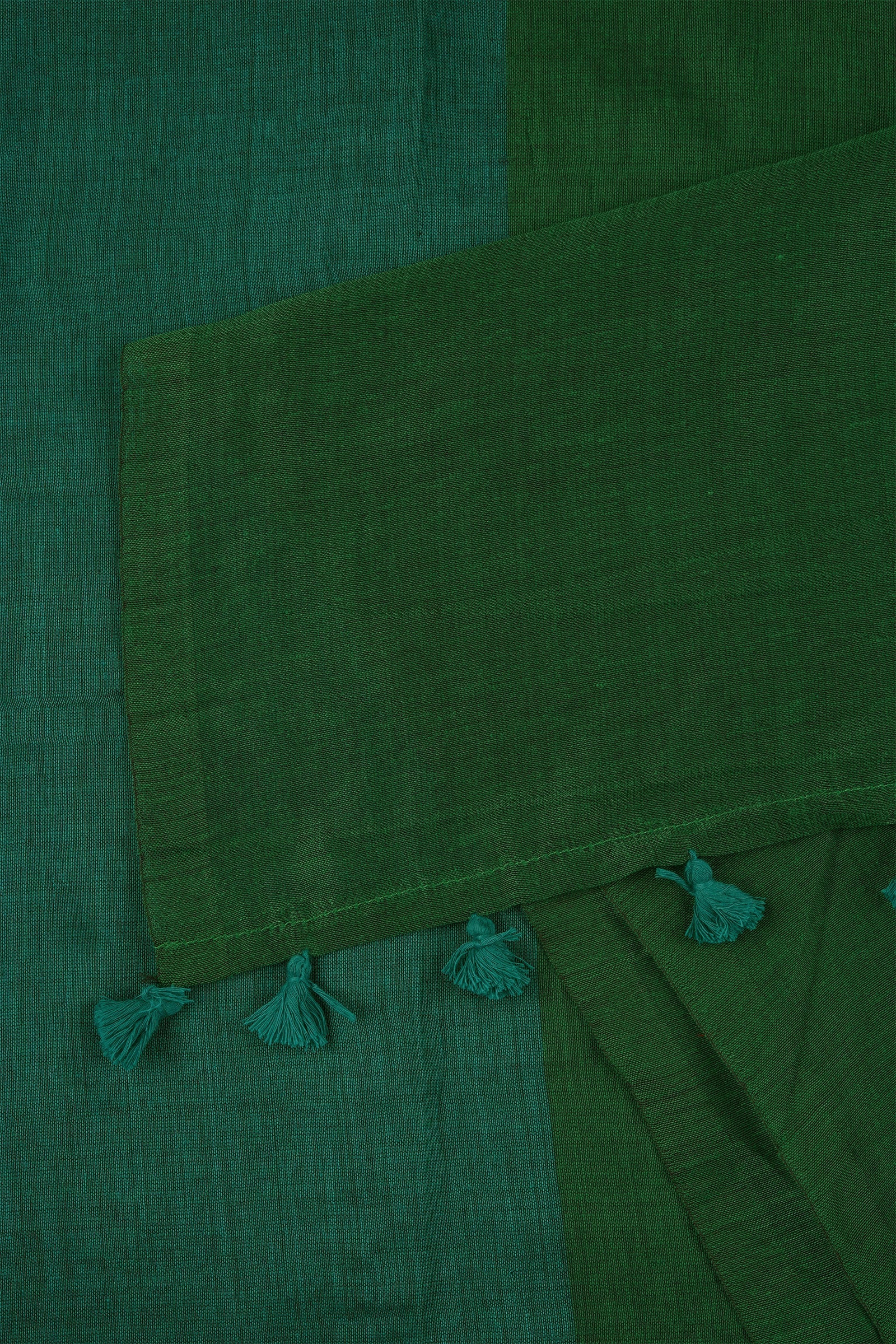 Teejh Varuni Peacock Blue & Green Mulmul Saree