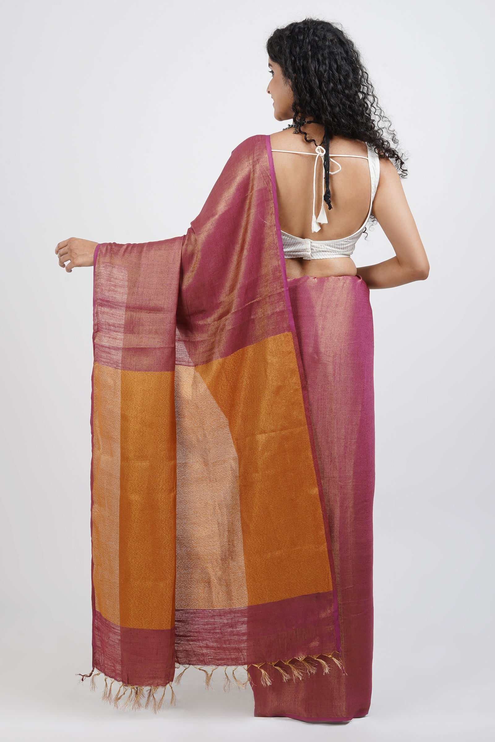 Teejh Shaurya Onion Pink Tissue Silk Saree
