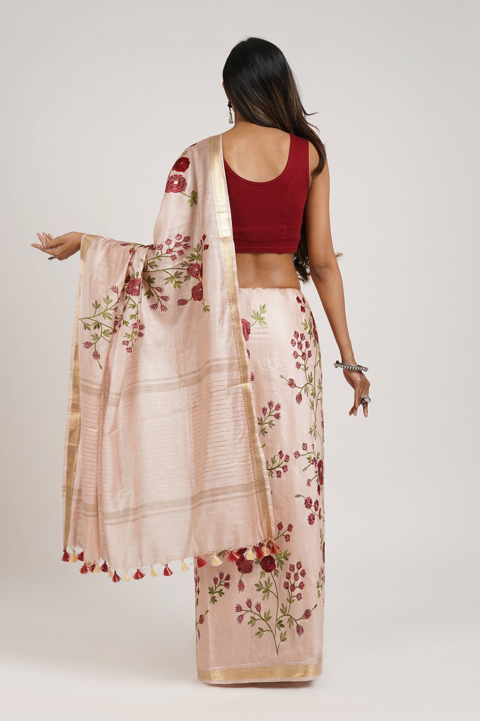 Teejh Gulrang Cream and Red Silk Linen Saree with Blouse Piece