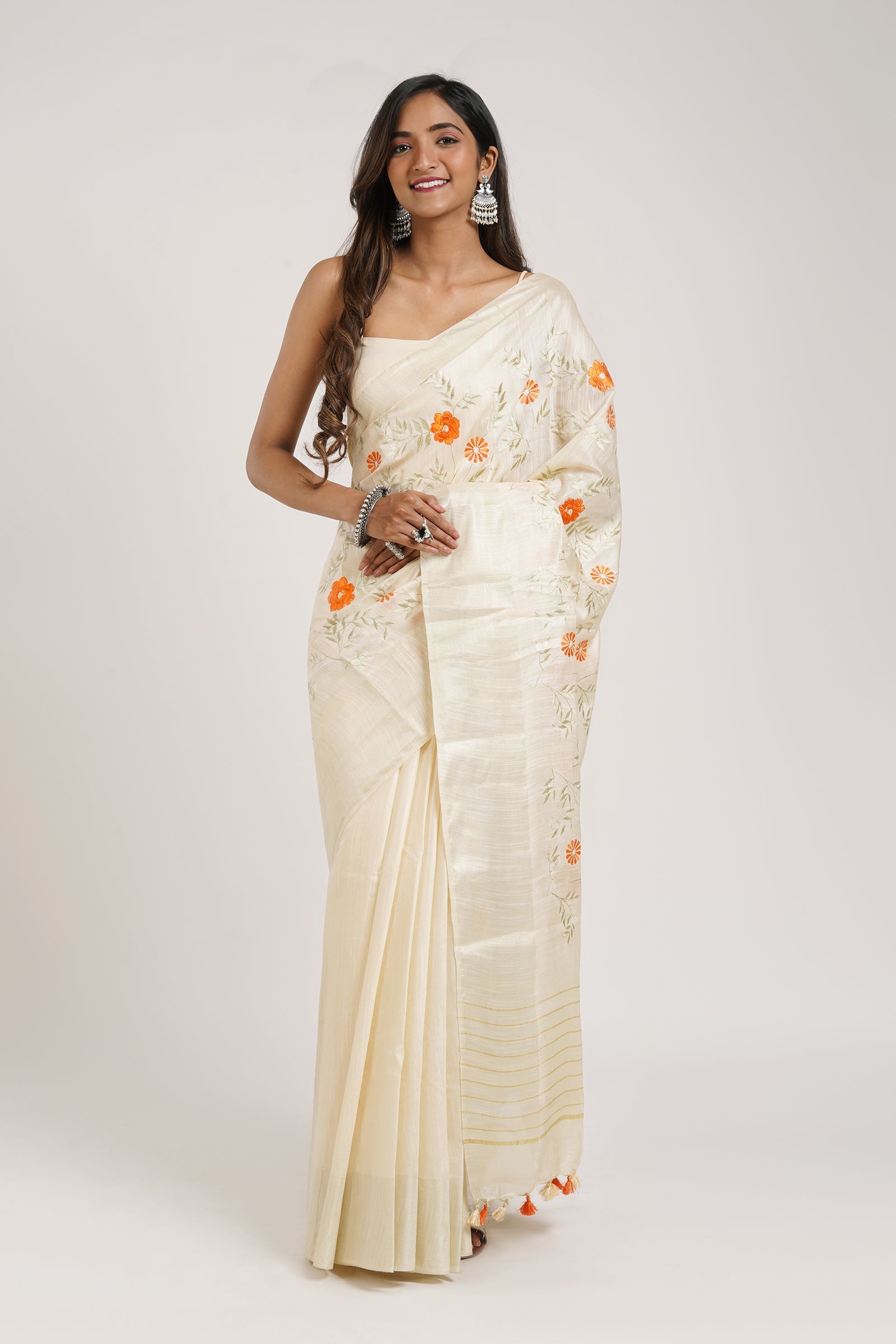 Teejh Yamira Off White Pure Silk Linen Saree with Blouse Piece