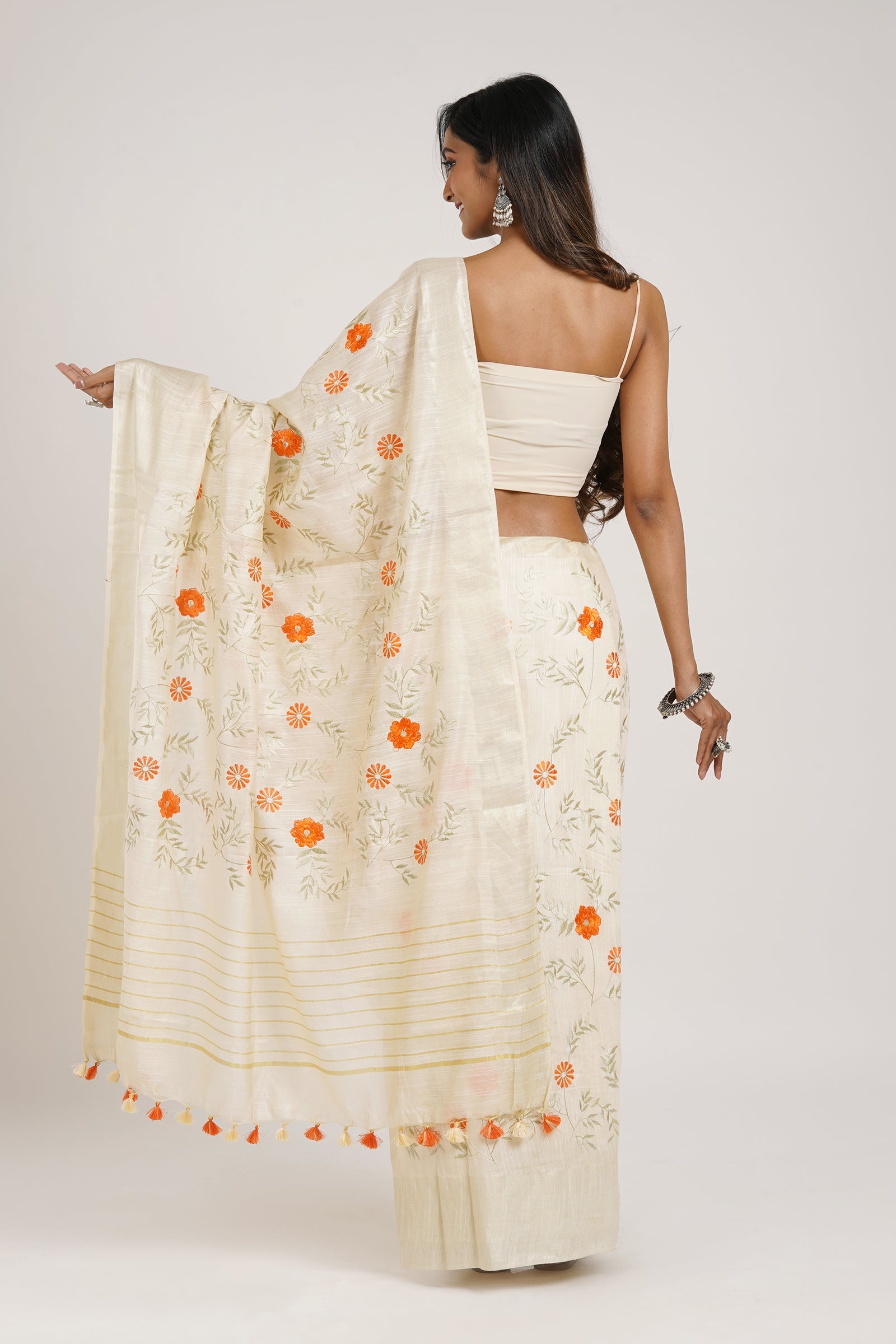 Teejh Yamira Off White Pure Silk Linen Saree with Blouse Piece