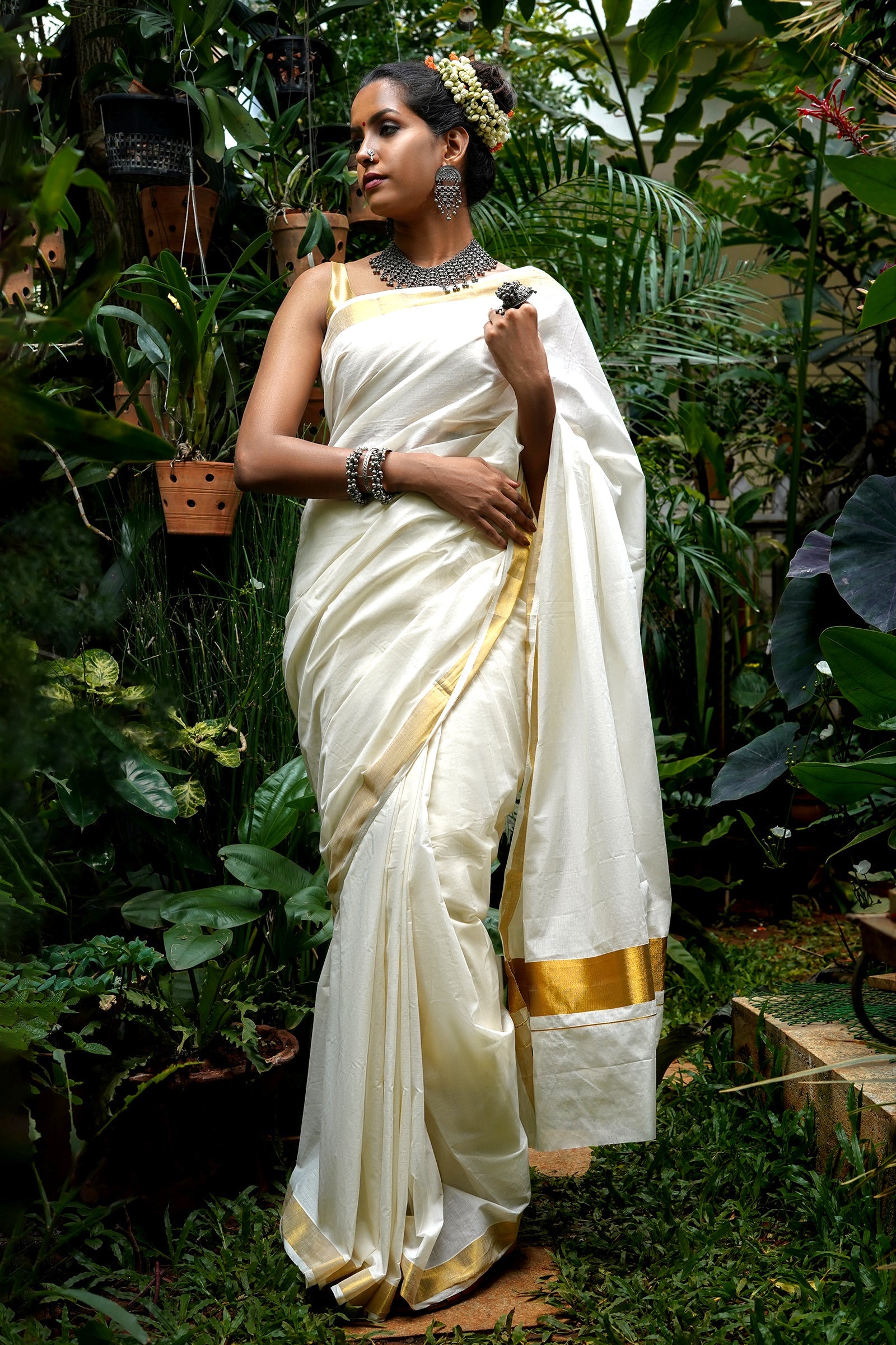 Teejh Kalyani White and Gold Kerala Cotton Kasavu Saree