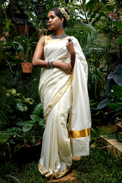Teejh Kalyani White and Gold Kerala Cotton Kasavu Saree