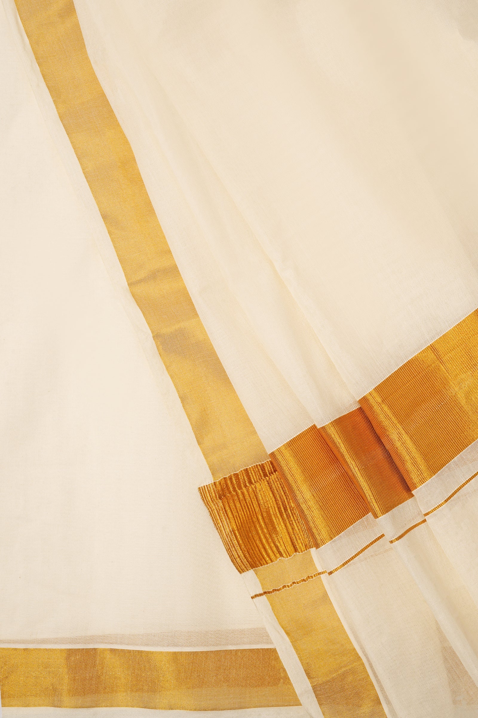 Teejh Kalyani White and Gold Kerala Cotton Kasavu Saree