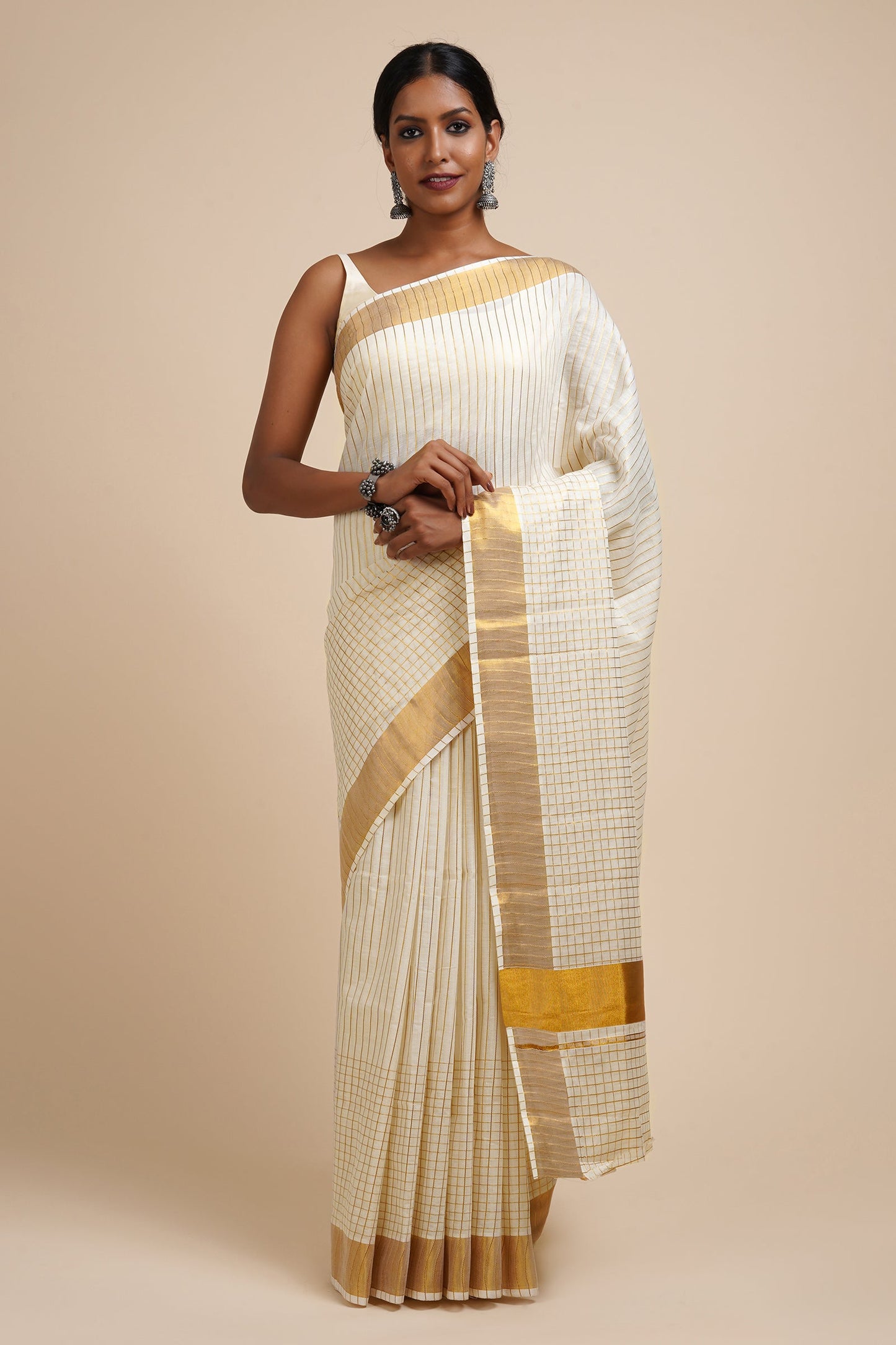 Teejh Taara White and Gold Kerala Cotton Kasavu Saree
