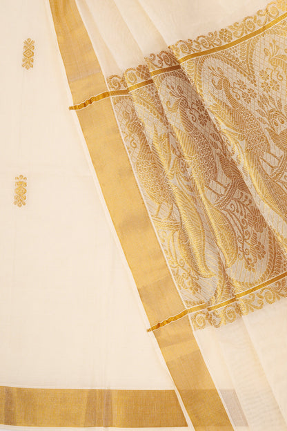 Teejh Anjila White and Gold Kerala Cotton Kasavu Saree