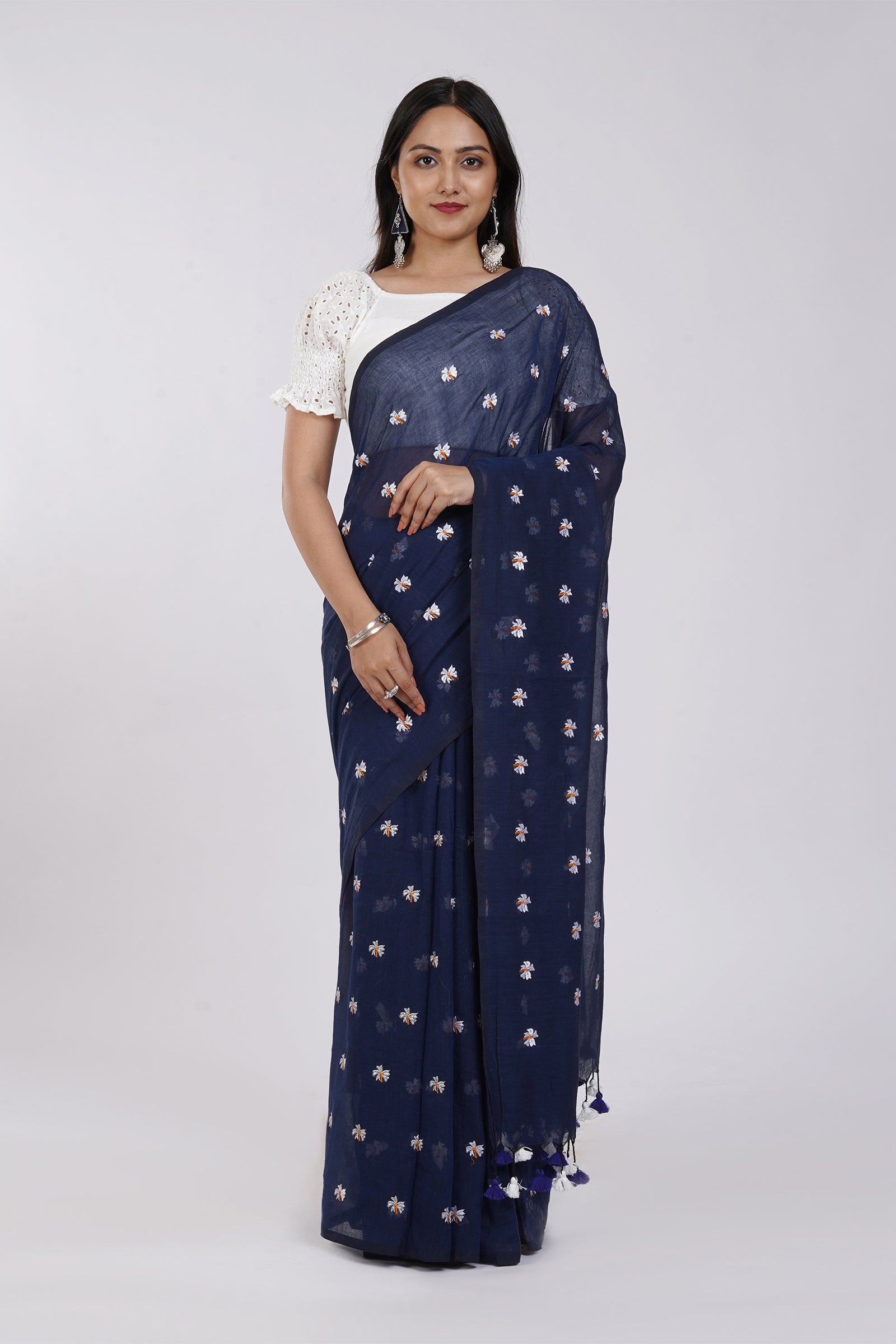 Teejh Reiya Blue Embroidered Mulmul Cotton Saree