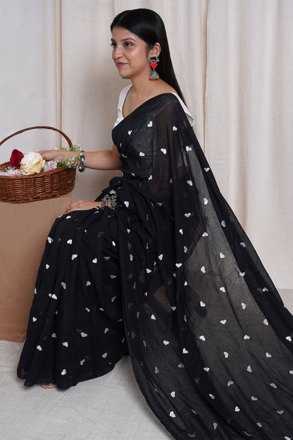 Teejh Chahna Black and White Mul Cotton Heart Embroidery Saree