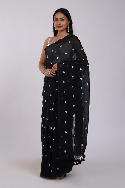 Teejh Chahna Black and White Mul Cotton Heart Embroidery Saree