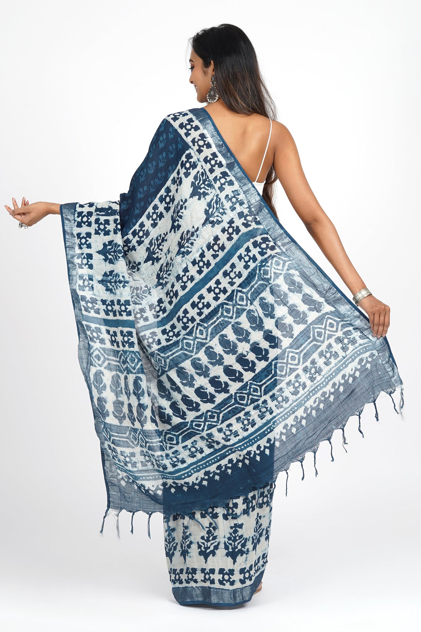 Teejh Moonlit Linen Saree