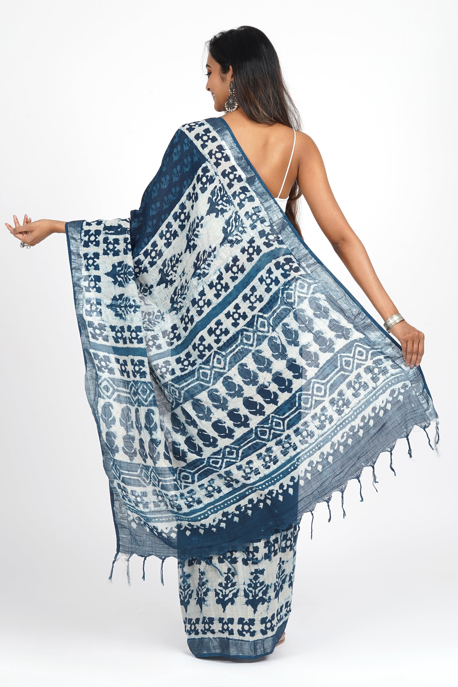 Teejh Moonlit Linen Saree