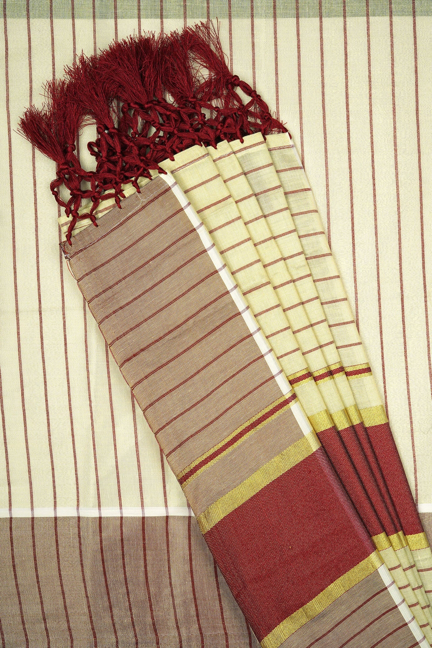 Teejh Bharathpuzha Kerala Tissue Maroon Saree