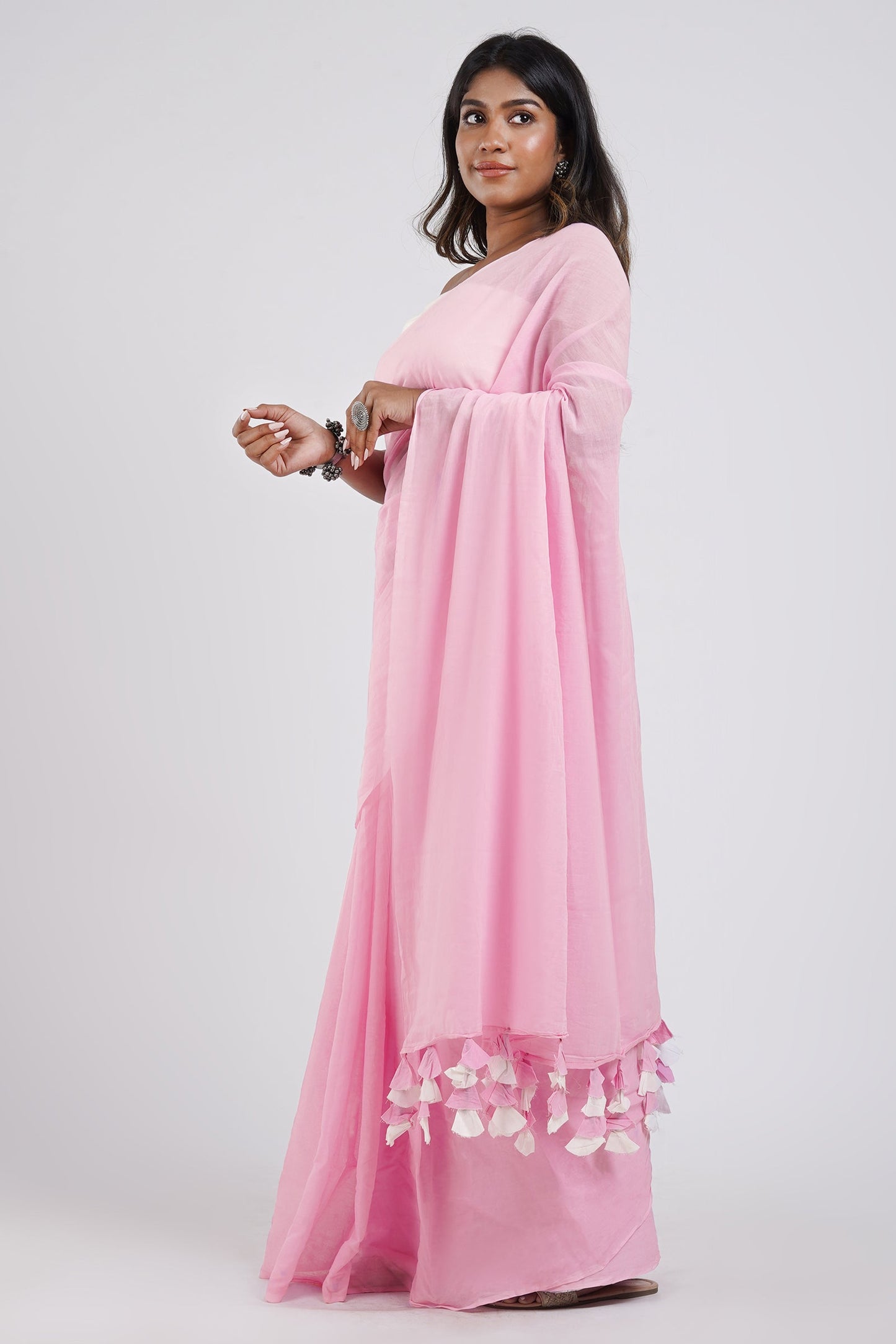 Teejh Teaberry Light Pink and White Mulmul Saree