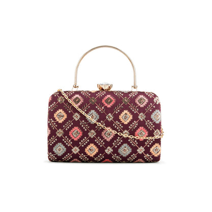 Teejh Sariyat Threadwork Clutch