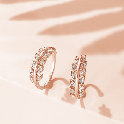 Two leafy 925 Sterling Silver toe rings for women with sparkling stones. Fine jewellery – Zavya