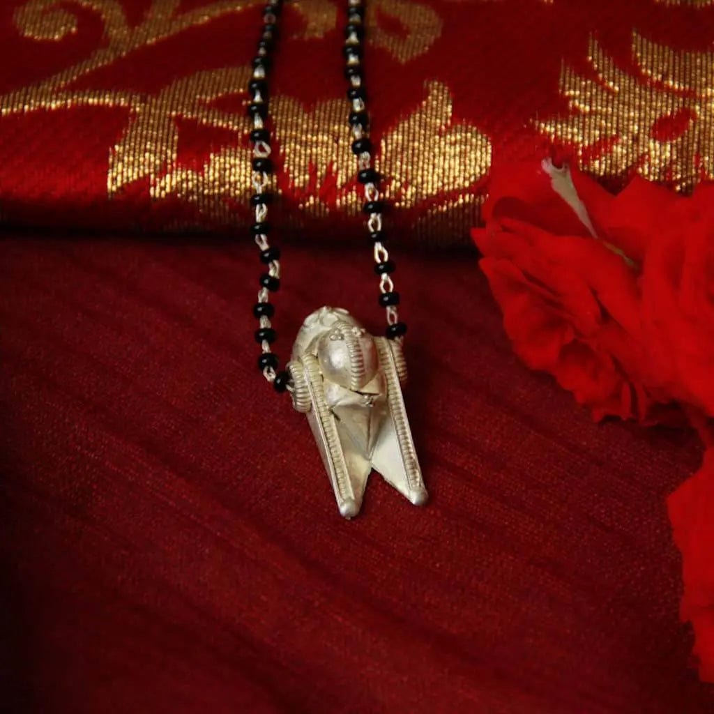 Thennamara Thoppai Design Silver Mangalsutra