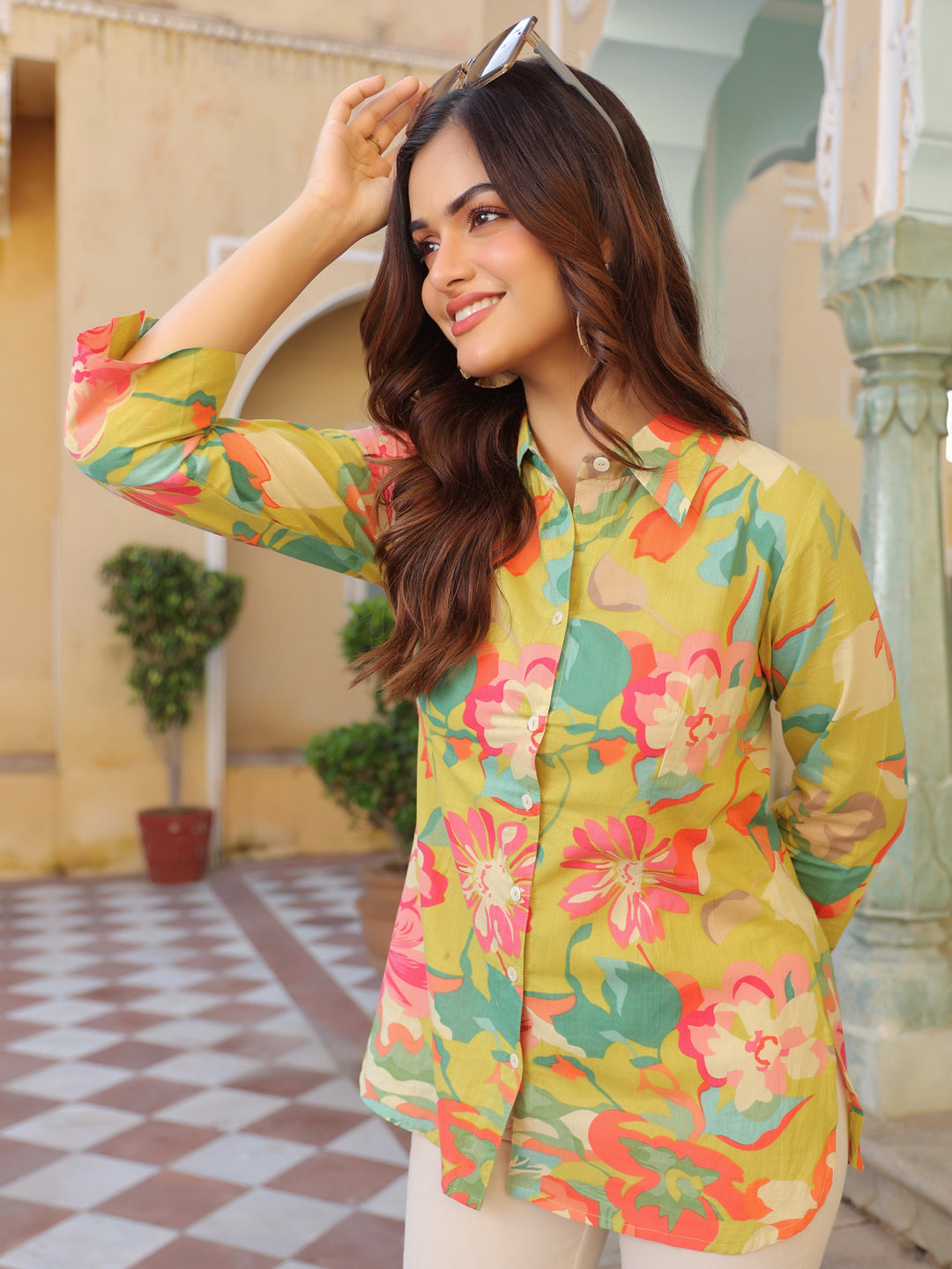 Three quarter sleeves printed top