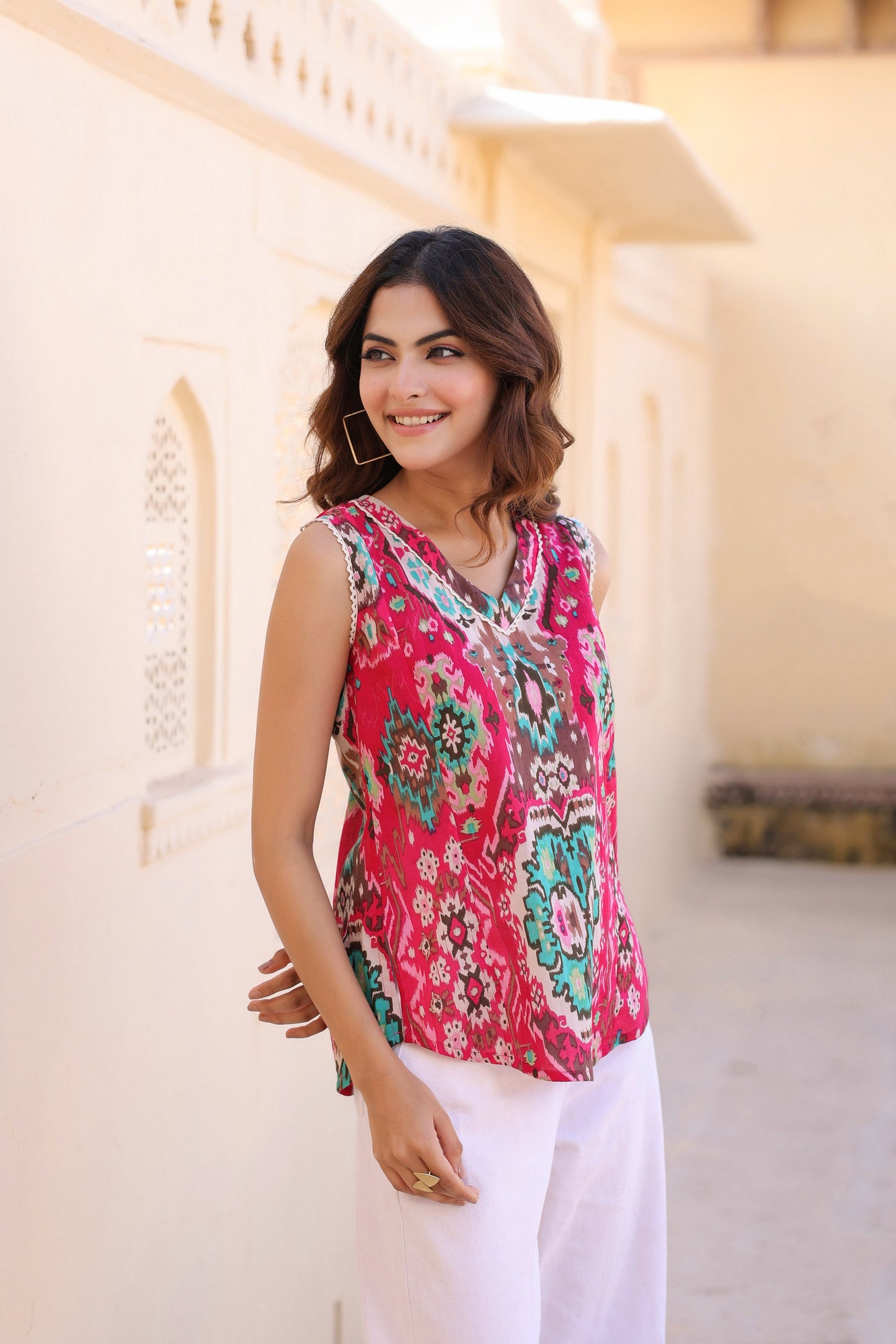 Traditional motif design women’s top