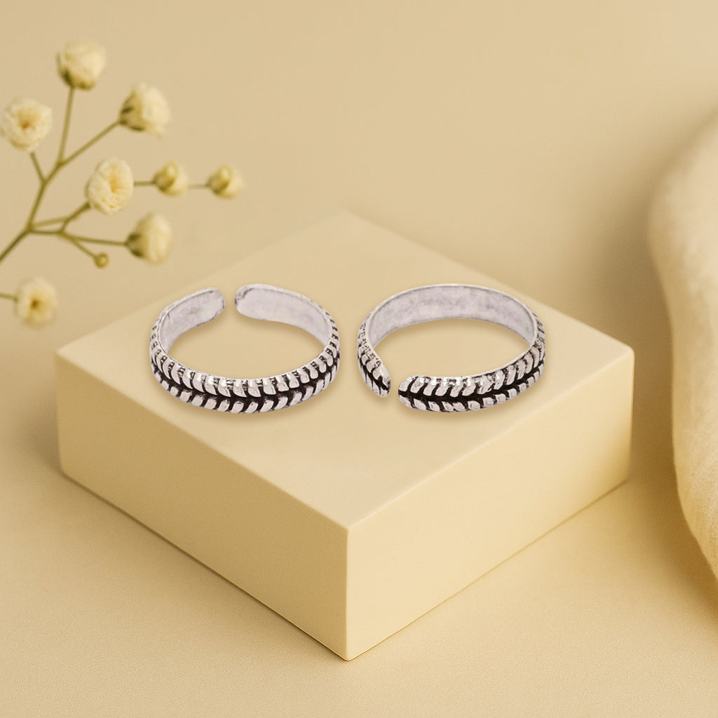 92.5 Sterling Silver Oxidized Minimal Toe Rings
