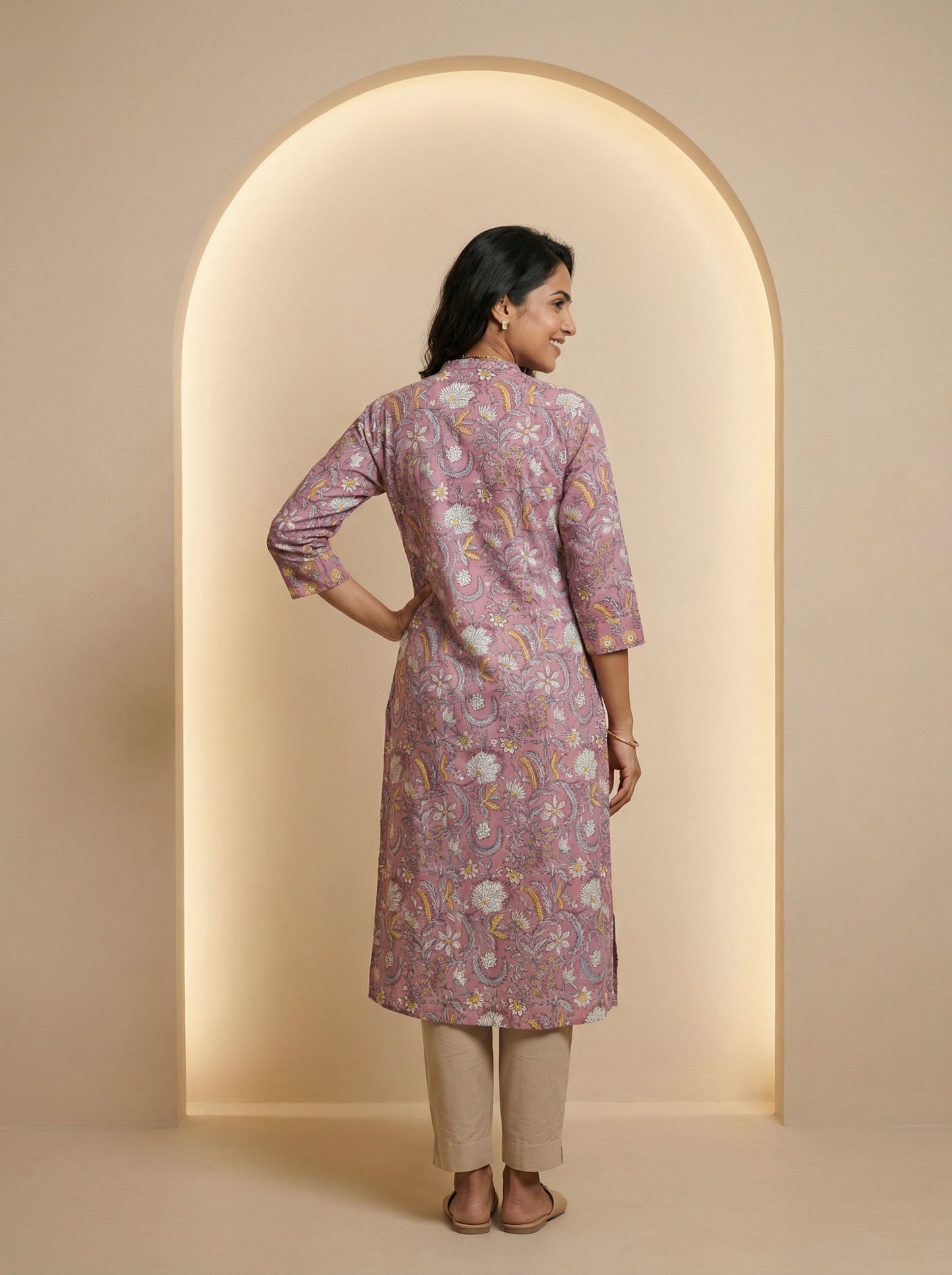 Onion Pink Cotton Blooming Lace Kurta