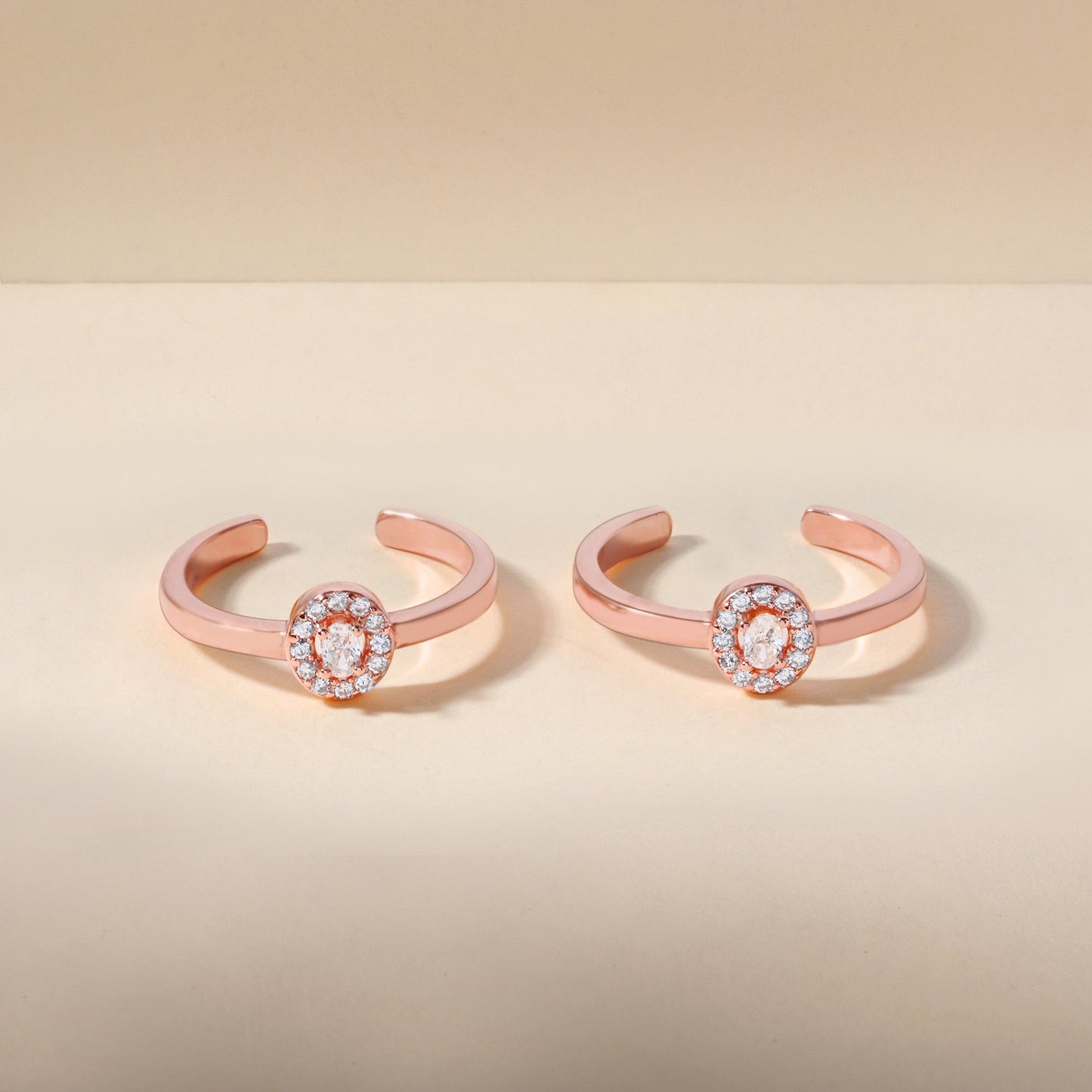 Centered Stone Toe Ring