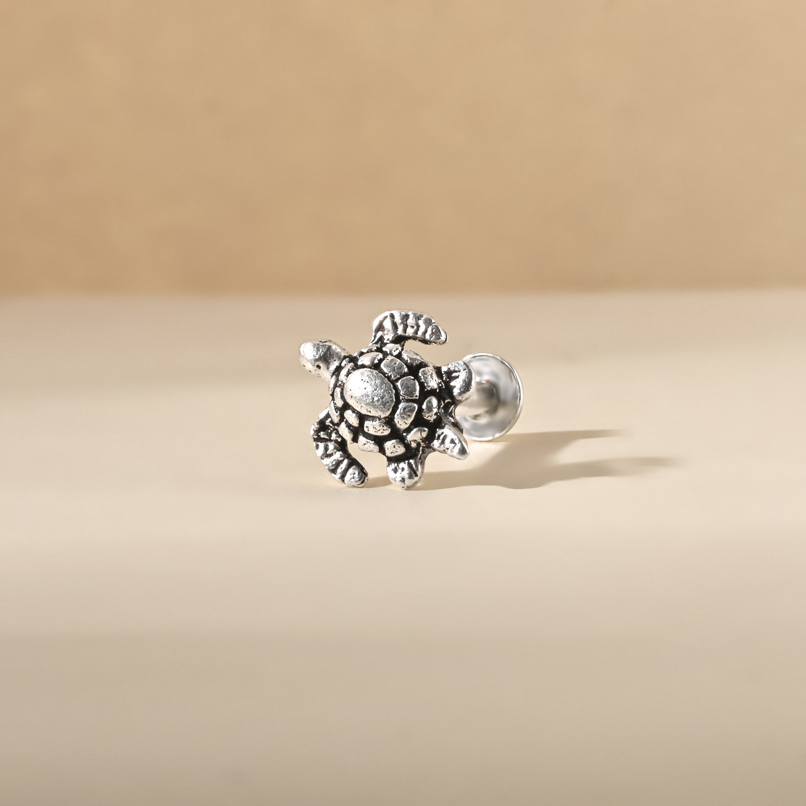 Tortoise Nose Pin