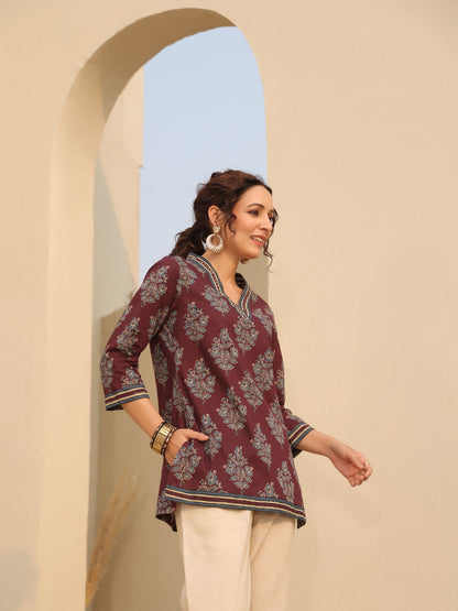 V-Neck Print Cotton Top