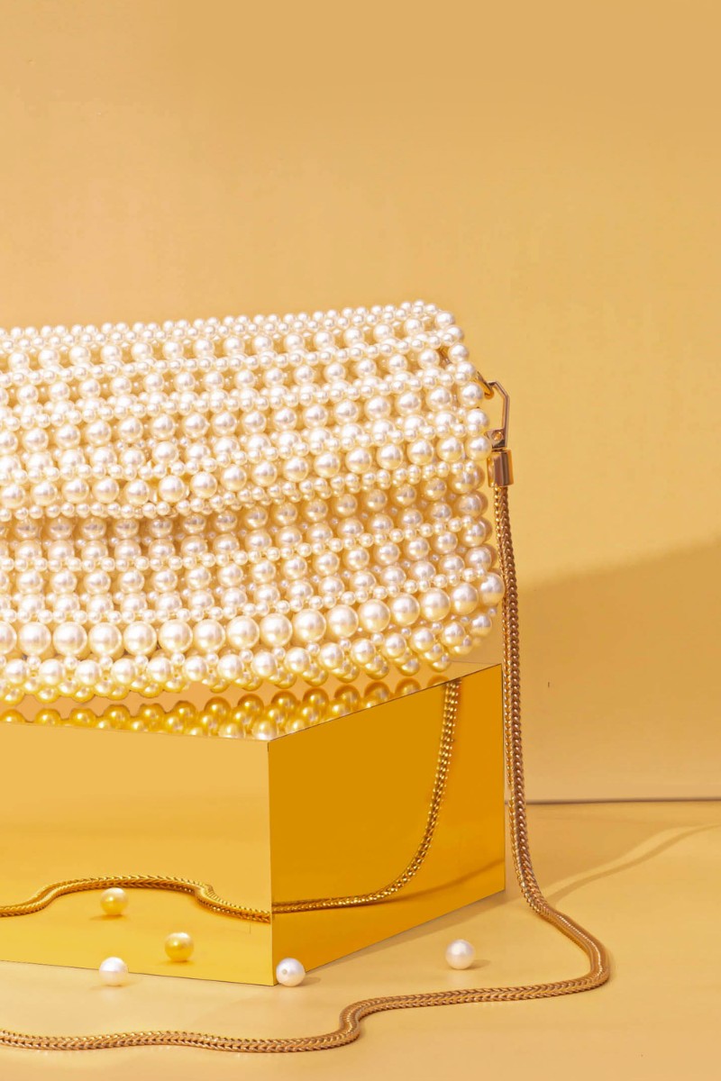 AMYRA - Viola Pearl Purse - Off-white