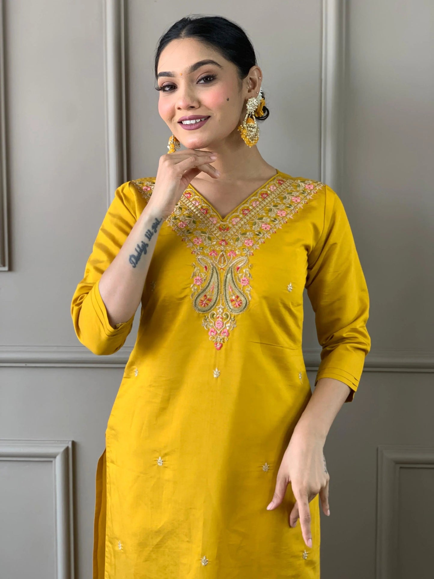 Viscos Chanderi Neck Stone Work Kurti Pant Dupatta Set (Stitched) Ethenika.com