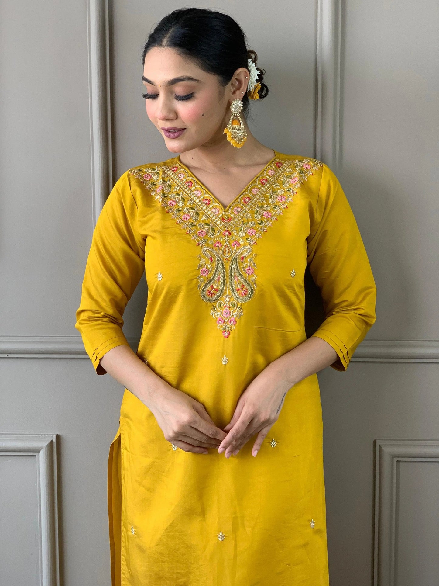 Viscos Chanderi Neck Stone Work Kurti Pant Dupatta Set (Stitched) Ethenika.com