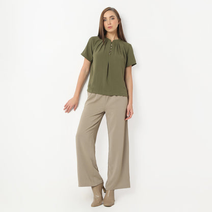 Solid Round Neck Pleated Top