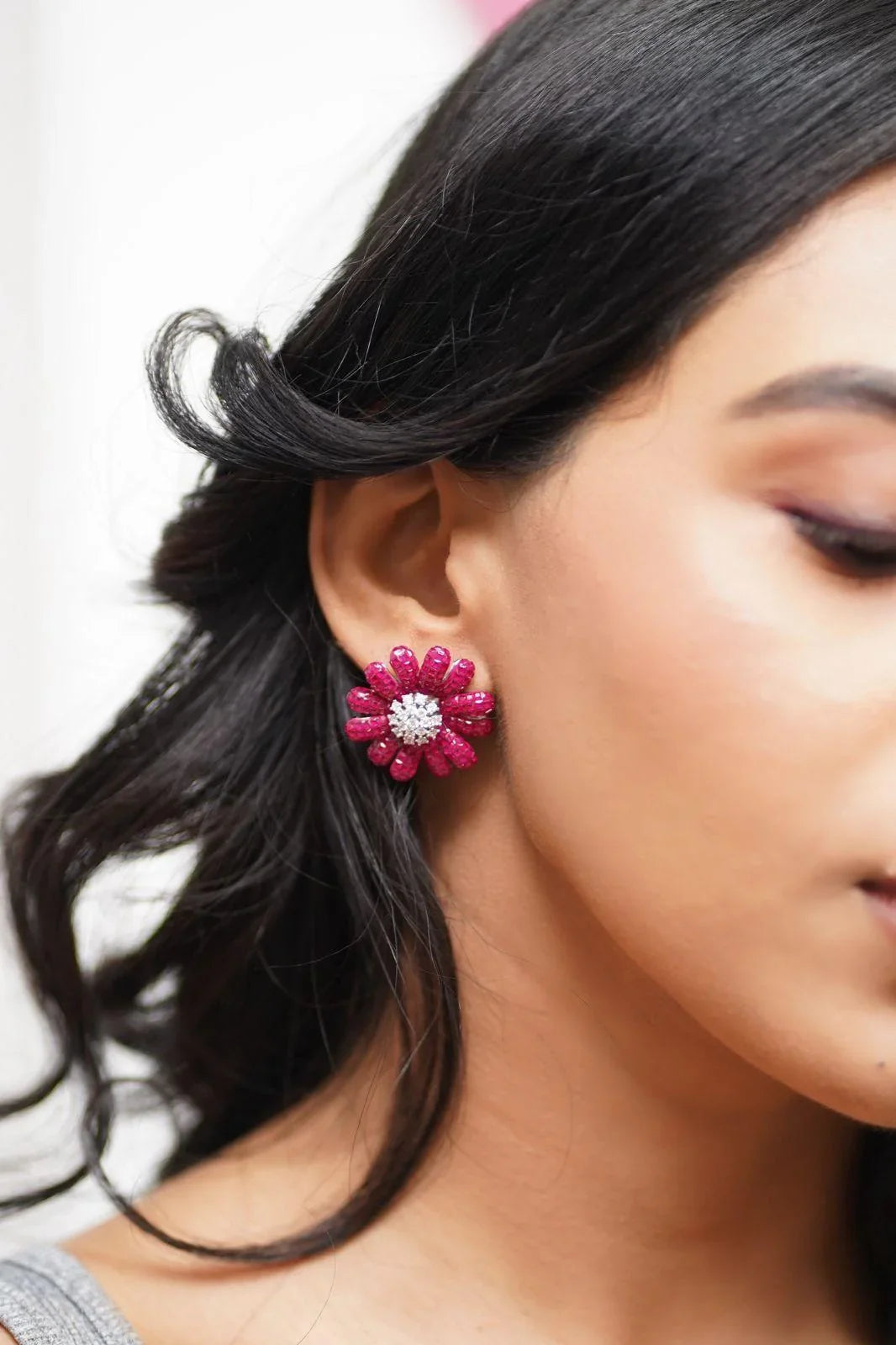 Floral Pea Diana Invisible Setting Diamond Studs