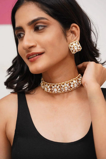 Mythili Pearl And Moissanite Choker | Gold Polish