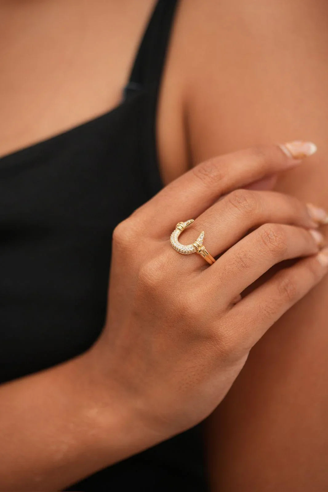 Pippa Lucky Horse Shoe Diamond Ring