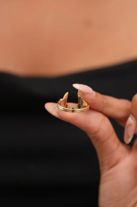 Pippa Lucky Horse Shoe Diamond Ring