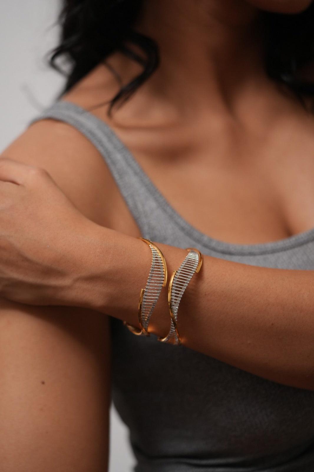 Puneeta Wavy Bangle Set | CNC Gold Plated Bangles