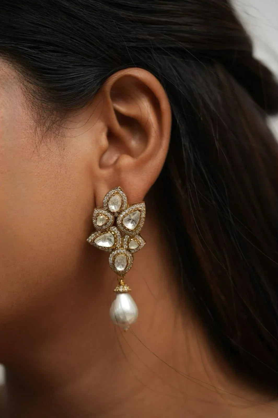 Anika Indian Polki Pearl Antique Gold Earring