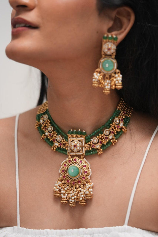 Anjana Crystal Gold Necklace Set | Sone Pe Suhaga