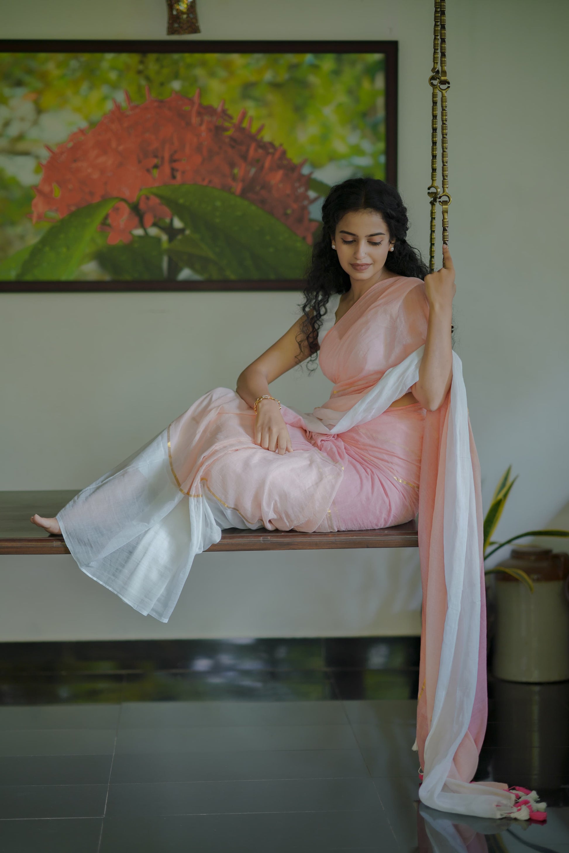 Woven Mul Cotton Handloom Saree - Pink Ombre
