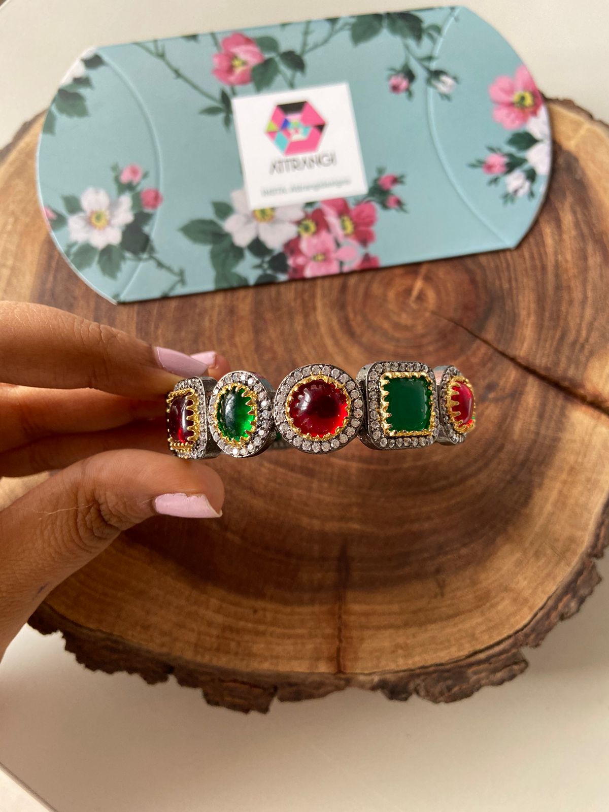 Dhadkan Polki Emerald Victorian Kada