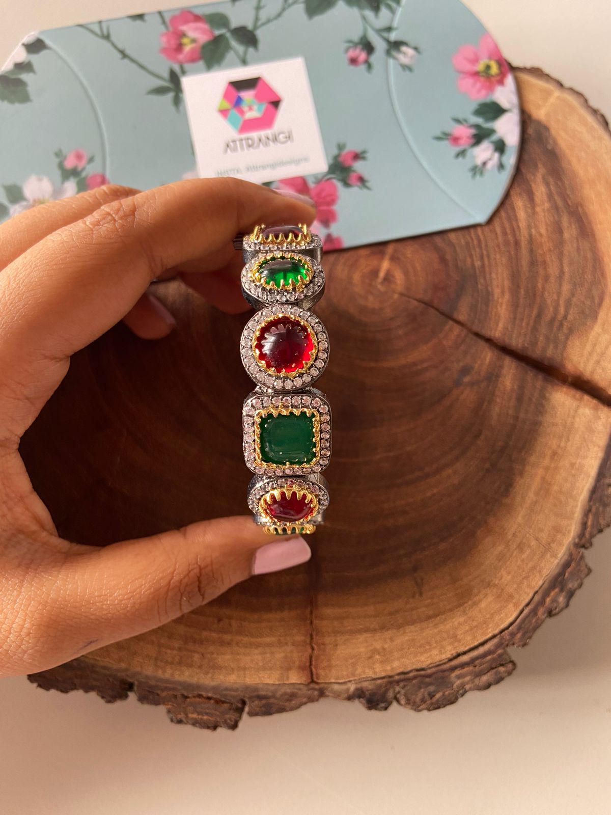 Dhadkan Polki Emerald Victorian Kada