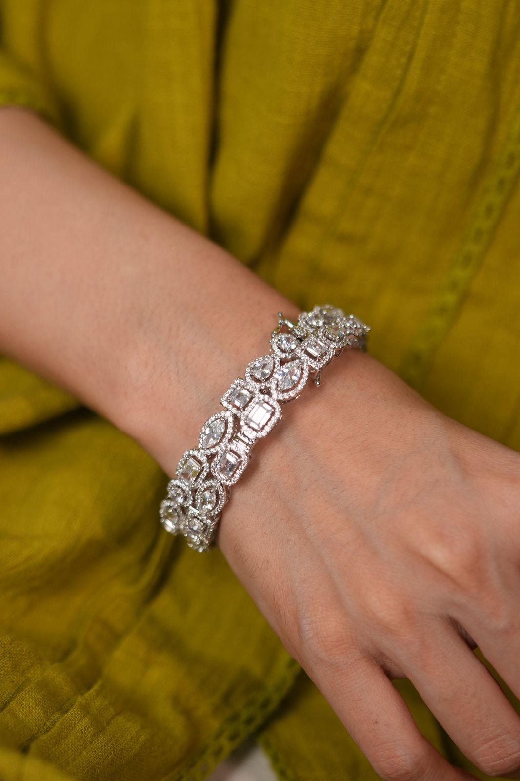 Multi Solitaire With Halo Diamond Bangle Set