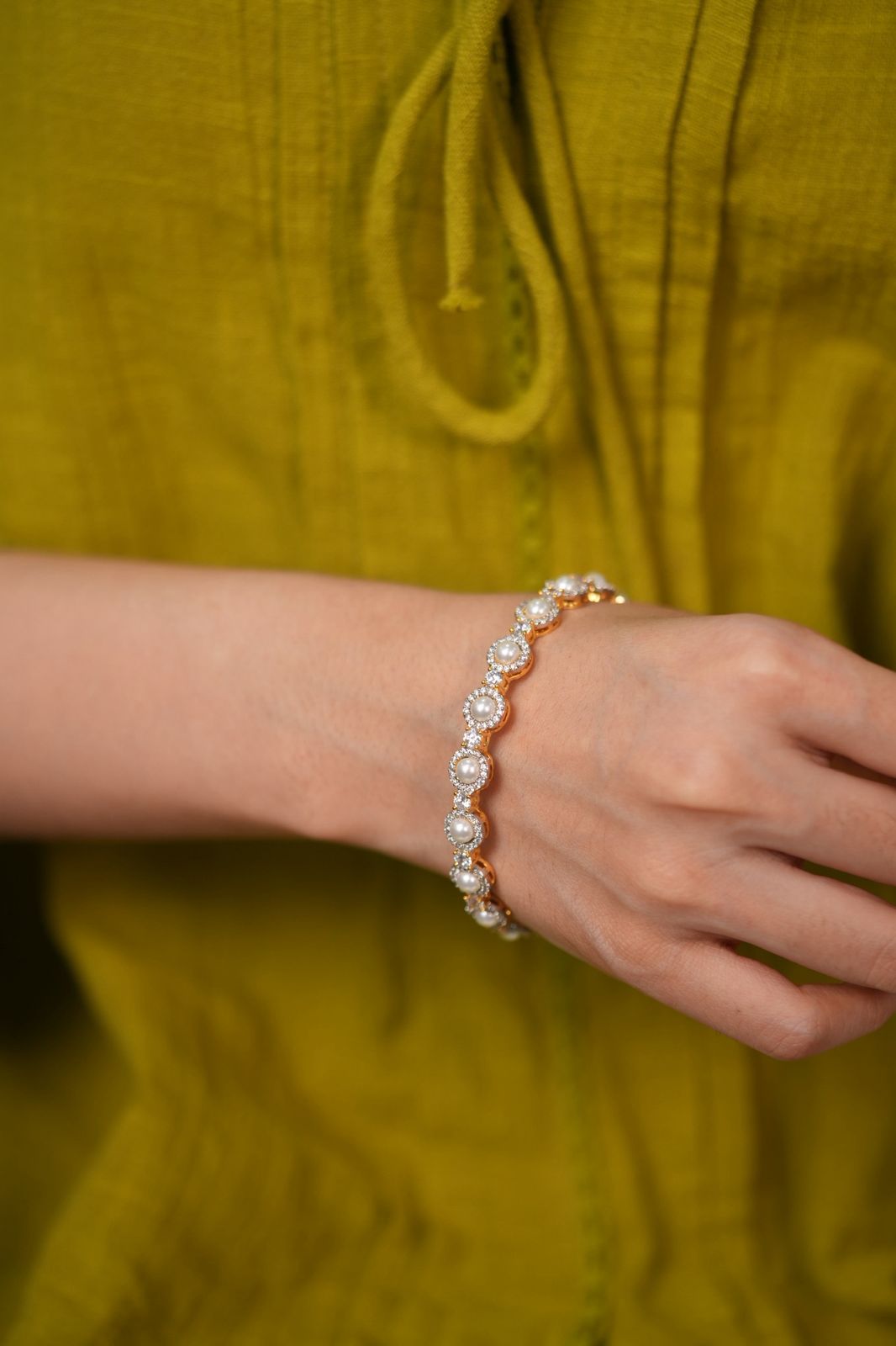 Classic Pearl Diamond Bangle Set